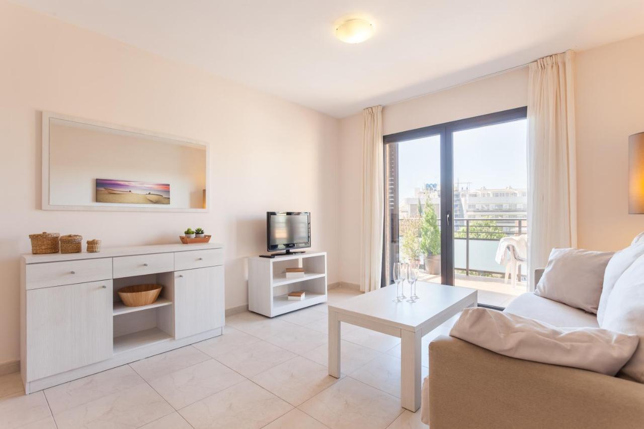 Pierre & Vacances Salou Apartment Bagian luar foto