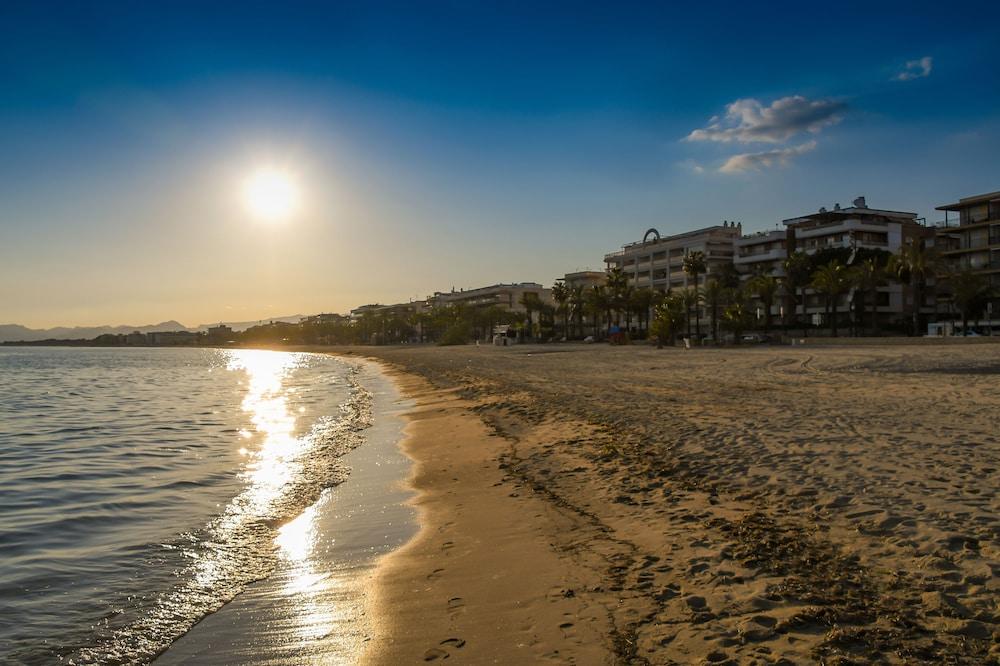 Pierre & Vacances Salou Bagian luar foto