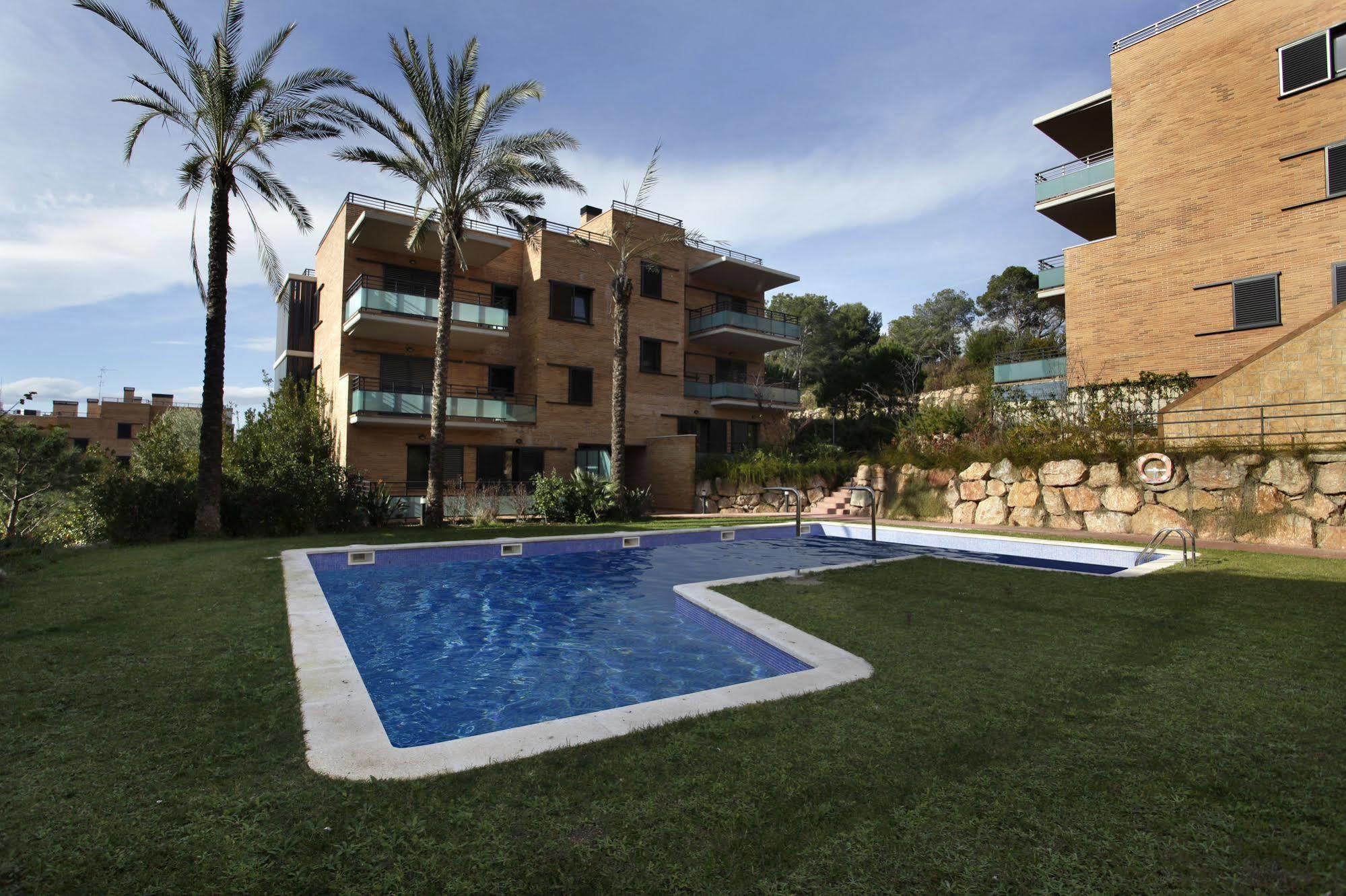 Pierre & Vacances Salou Apartment Bagian luar foto