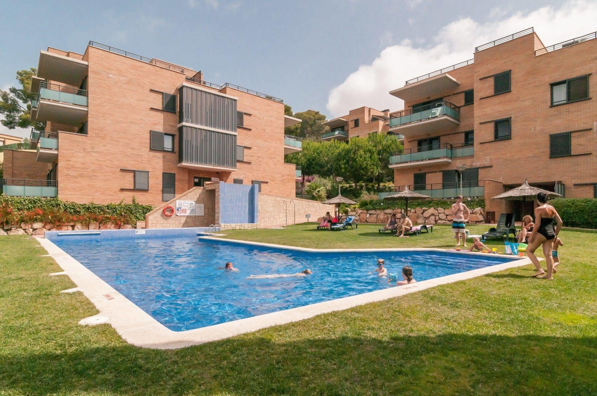 Pierre & Vacances Salou Bagian luar foto